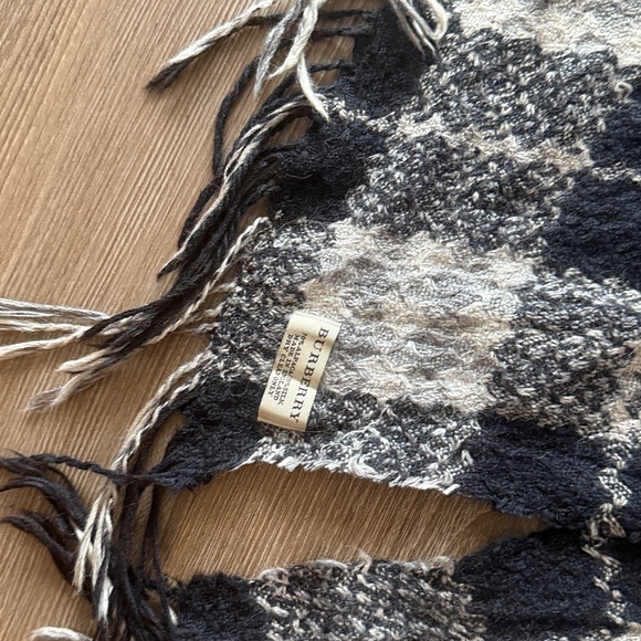 Large burberry XL wide scarf in alpaca silk - Picture 4 of 6